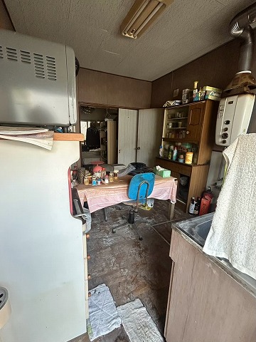 岐阜市三田洞台所不用品回収ビフォアー