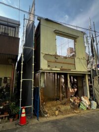 笠松町解体途中